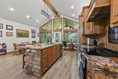 This custom-built 2022 home in Sandpoint on Lake Texoma offers - photo 15