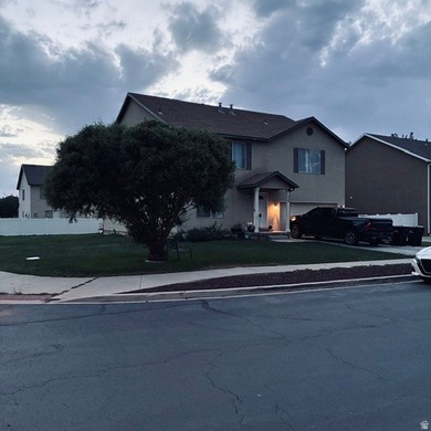 This is it!! Owner spent $70,000 remodeling. Newer Roof. The - photo 1