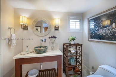 Exceptionally rare beachfront, standalone, townhouse in Key - photo 26