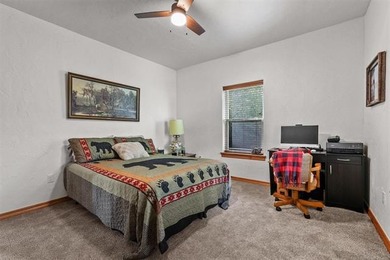 This custom-built 2022 home in Sandpoint on Lake Texoma offers - photo 28