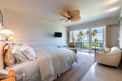 Exceptionally rare beachfront, standalone, townhouse in Key - photo 34