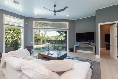 This gorgeous home has been extensively upgraded to the highest - photo 6