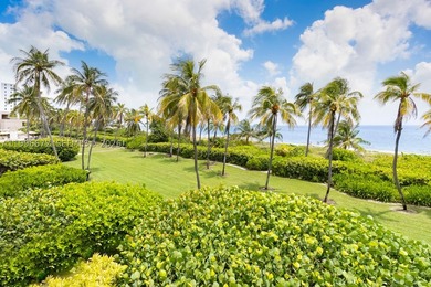 Exceptionally rare beachfront, standalone, townhouse in Key - photo 40