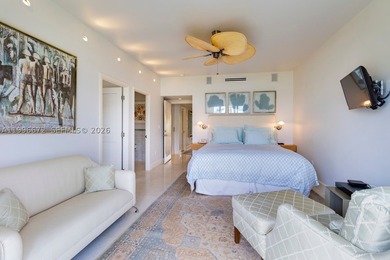Exceptionally rare beachfront, standalone, townhouse in Key - photo 41