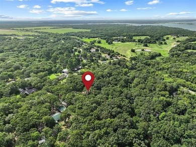 This custom-built 2022 home in Sandpoint on Lake Texoma offers - photo 42