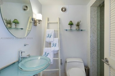 Exceptionally rare beachfront, standalone, townhouse in Key - photo 56