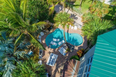 Exquisite gated oceanfront estate that epitomizes luxury living - photo 4