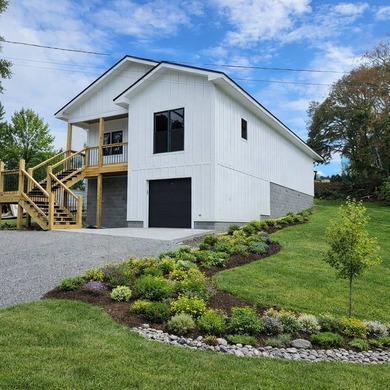 (private lake, pond, creek) Home For Sale in Davis West Virginia