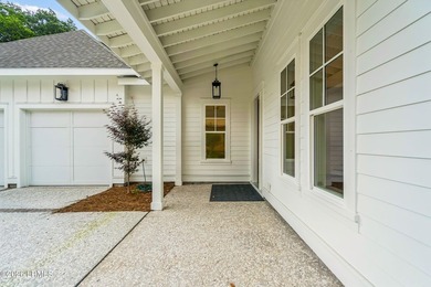 Brand new and move-in ready in the prestigious Berkeley Hall - photo 14