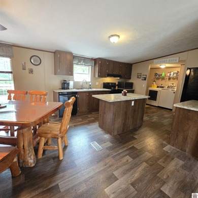 Welcome to this Kentucky Lake Home where quality meets space - photo 20