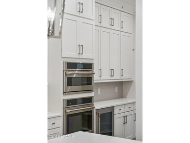 Brand new and move-in ready in the prestigious Berkeley Hall - photo 24