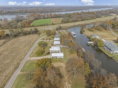 Rollin, Rollin, Rollin on the River! What a beauty, 3 Bedroom