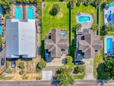 Beautifully updated Garden City beach home offering modern - photo 40