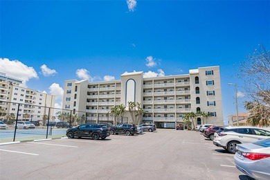 FABULOUS BEACHFRONT! Panoramic view of beach and Gulf. This - photo 3