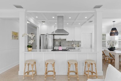 INSTANT EQUITY!!! This beautifully renovated residence offering - photo 4