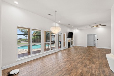 Waterfront multigenerational dream home on half an acre, all on - photo 14