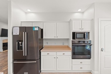 Waterfront multigenerational dream home on half an acre, all on - photo 19