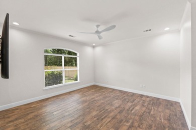 Waterfront multigenerational dream home on half an acre, all on - photo 23