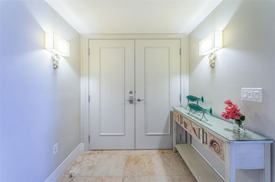 Motivated Seller! Rare interior unit with a private cabana and - photo 3