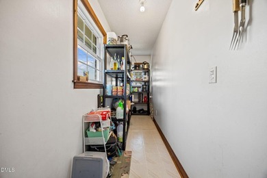 Back on the market due to no fault of the seller! Set on over - photo 23