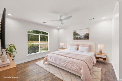 Waterfront multigenerational dream home on half an acre, all on - photo 24