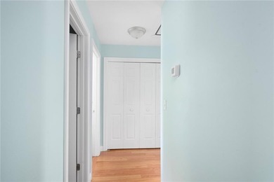Welcome to 55 Vine Street, a beautifully maintained - photo 26