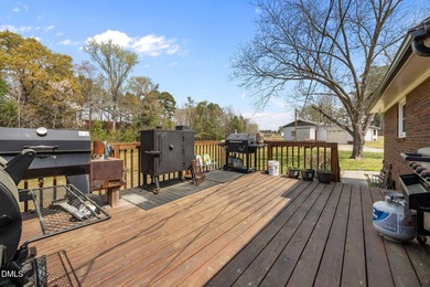 Back on the market due to no fault of the seller! Set on over - photo 29