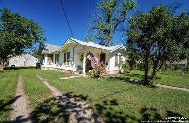 Lake Home For Sale in San Antonio, Texas