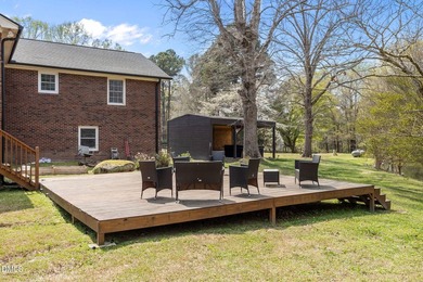 Back on the market due to no fault of the seller! Set on over - photo 31
