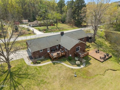 Back on the market due to no fault of the seller! Set on over - photo 32