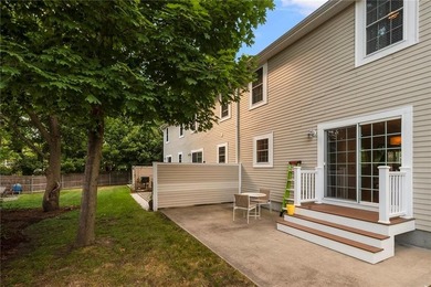 Welcome to 55 Vine Street, a beautifully maintained - photo 38