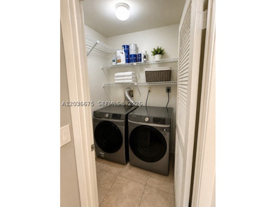 Welcome to Your New Home! LOOK NO FURTHER! Experience absolute - photo 16