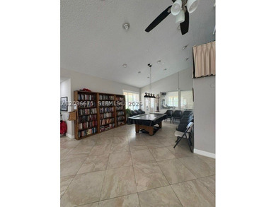 Welcome to Your New Home! LOOK NO FURTHER! Experience absolute - photo 20
