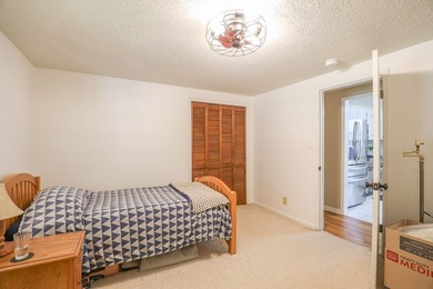 Looking for space, privacy, and room to spread out? This 3 - photo 24