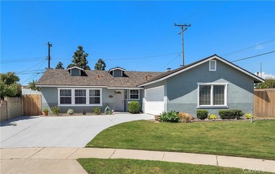 Absolutely charming and beautifully upgraded, this clean turnkey - photo 1