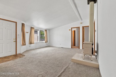 Move-in ready and full of versatility! Situated on a corner lot - photo 10