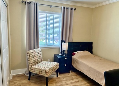 Beautifully remodeled 2-bedroom, 1 bath condo in sought after - photo 12