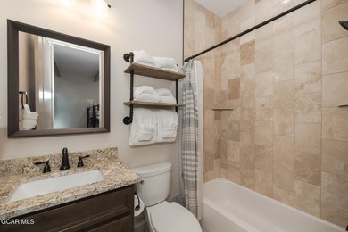 You will fall in love with this luxury 6-bedroom, 6-bath retreat - photo 16