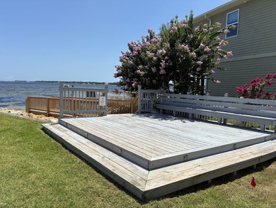 Beautifully remodeled 2-bedroom, 1 bath condo in sought after - photo 24