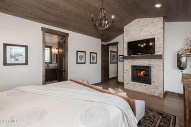 You will fall in love with this luxury 6-bedroom, 6-bath retreat - photo 25