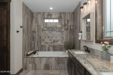 You will fall in love with this luxury 6-bedroom, 6-bath retreat - photo 28