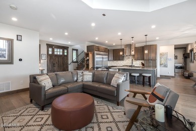 You will fall in love with this luxury 6-bedroom, 6-bath retreat - photo 34