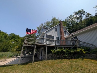 Welcome to your private Hamlin Lake retreat! This charming - photo 12