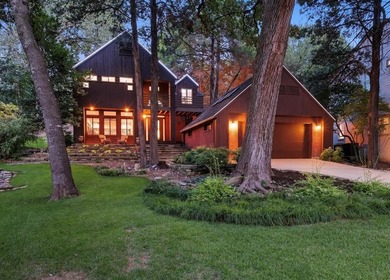 Lake Ray Hubbard Home Active Under Contract in Rockwall Texas