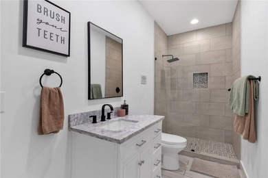 Turnkey. Furnished. Proven  with future bookings. Welcome to - photo 24