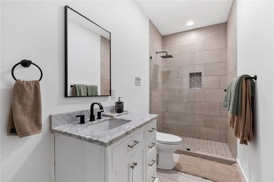 Turnkey. Furnished. Proven  with future bookings. Welcome to - photo 26