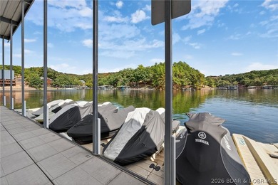 Lakefront living at its best! This 3BR/2BA, 1,400 sq ft condo in - photo 50