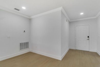Welcome to your dream home built in 2021! This stunning - photo 4