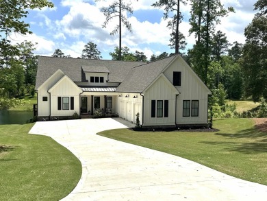 Lake Home For Sale in Eatonton, Georgia