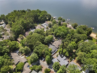 Lake Home For Sale in Lake Wylie, South Carolina